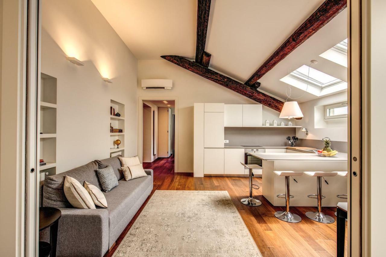 Luxurious Apartment In ميلان المظهر الخارجي الصورة